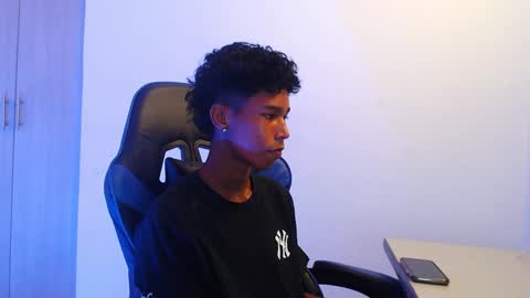 carl_sex_ online show from 12-06-24, 08:18