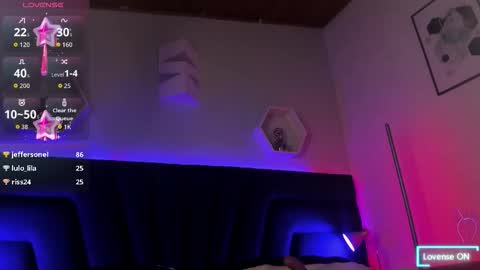 carla online show from 12-01-25, 11:04