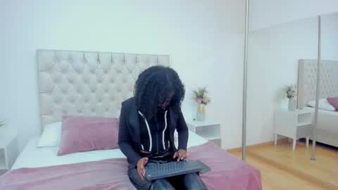 Carla online show from 01-05-26, 07:39