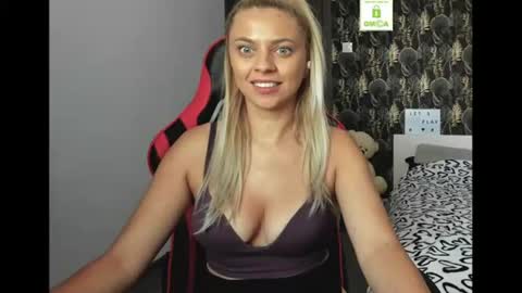 Snapshot of carlastacefun chatting on 06-29-26, 10:15 CarlaStaceFun online show from 06-29-26, 10:15