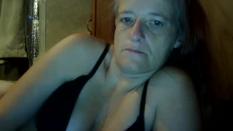 carleeswoman08 online show from 10-17-25, 11:13