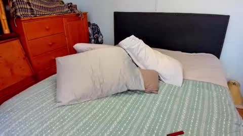 Carlie online show from 11-16-25, 12:05