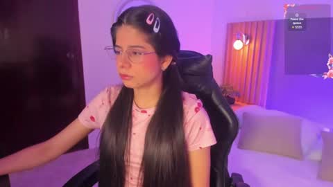 Snapshot of carlina_15 chatting on 06-30-26, 12:28 C A R L I N A online show from 06-30-26, 12:28