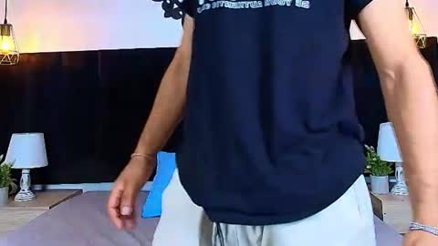 Carlos online show from 07-04-26, 05:46