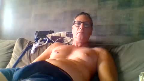 Snapshot of carlonebraska112233 chatting on 07-12-26, 08:27 carlonebraska112233 online show from 07-12-26, 08:27