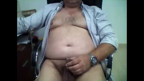 carlos8711 online show from 12-23-25, 09:07