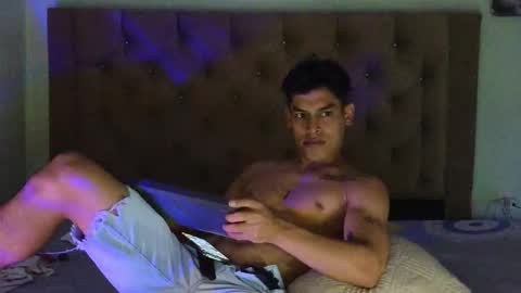 carloshero69 online show from 11-25-25, 06:08