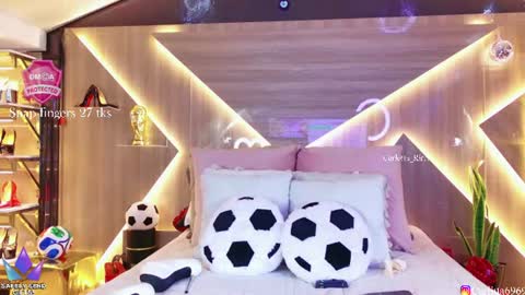 Snapshot of carlotta_ricci chatting on 06-16-26, 09:17 Carla Carla I am sensual goddes and i was born for loveworshipping and enjoyment. online show from 06-16-26, 09:17