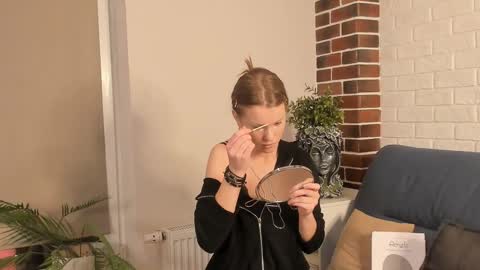 Eva online show from 11-27-25, 08:00