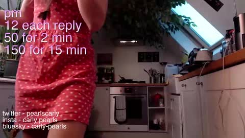 Carly Pearls online show from 02-09-25, 07:49