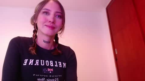 Snapshot of carmennrusso chatting on 02-27-25, 12:21 carmennrusso online show from 02-27-25, 12:21