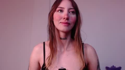 Snapshot of carmennrusso chatting on 05-05-26, 11:07 carmennrusso online show from 05-05-26, 11:07
