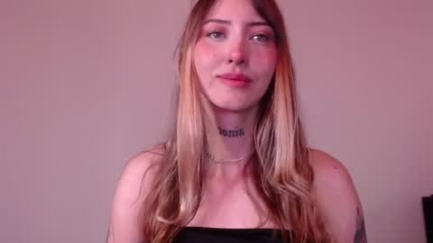 Snapshot of carmennrusso chatting on 07-14-26, 12:24 carmennrusso online show from 07-14-26, 12:24