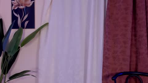 CARMILLA ROSS online show from 07-14-26, 12:57