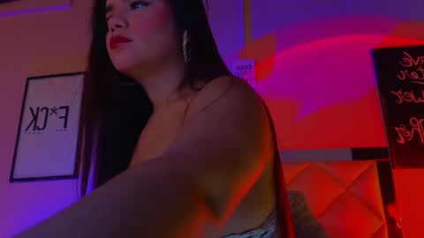 Carolina   online show from 02-18-25, 08:49