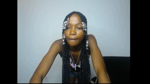 caroline online show from 05-03-26, 06:08
