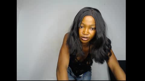 Snapshot of carobaby8 chatting on 06-25-26, 05:12 caroline online show from 06-25-26, 05:12