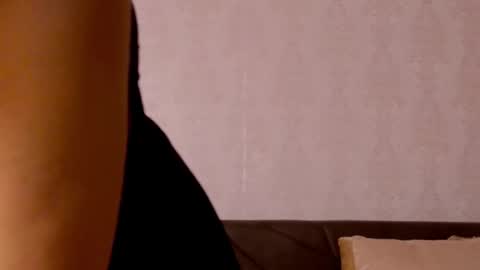 CaroJhones online show from 12-01-25, 05:45