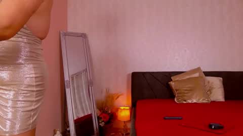 CaroJhones online show from 02-20-26, 03:25