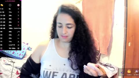 Snapshot of carol_diazz chatting on 01-28-25, 08:58 carol I broadcast from 3-9 pm Chicago USA online show from 01-28-25, 08:58