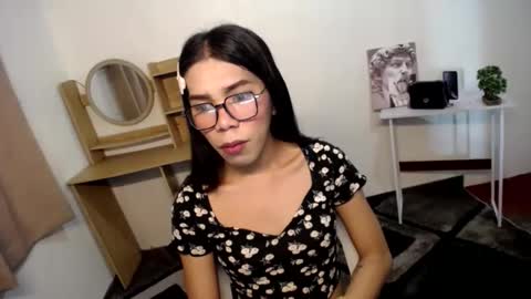 Snapshot of carol_linaxxx chatting on 12-11-24, 03:56 Carolina online show from 12-11-24, 03:56