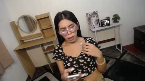 Snapshot of carol_linaxxx chatting on 12-22-24, 11:22 Carolina online show from 12-22-24, 11:22