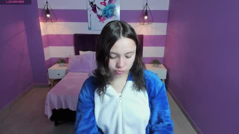 Snapshot of carol_pinter chatting on 01-07-25, 04:08 Carol online show from 01-07-25, 04:08