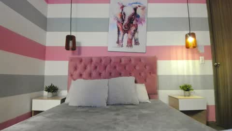 Snapshot of carol_pinter chatting on 01-24-25, 12:10 Carol online show from 01-24-25, 12:10