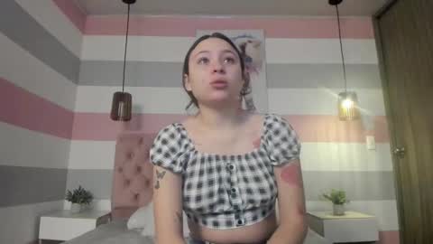 Snapshot of carol_pinter chatting on 01-30-25, 02:04 Carol online show from 01-30-25, 02:04