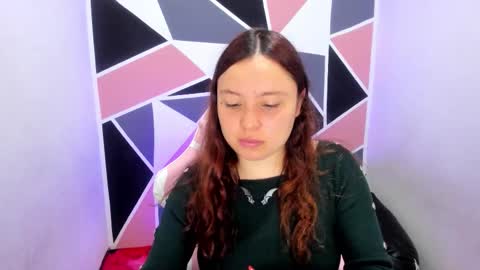 Snapshot of carol_pinter chatting on 10-20-25, 05:24 Carol online show from 10-20-25, 05:24