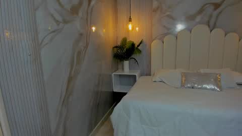 Snapshot of carol_sucker chatting on 12-04-25, 11:19 carol_sucker online show from 12-04-25, 11:19