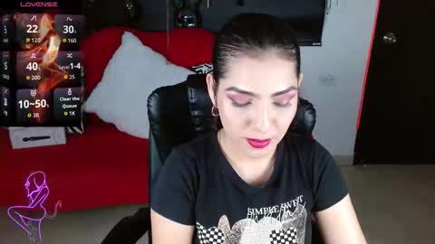 Caroline online show from 01-08-26, 01:35