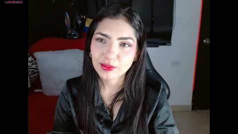 Snapshot of carolaine69_ chatting on 06-30-26, 01:34 Caroline online show from 06-30-26, 01:34