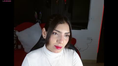 Snapshot of carolaine69_ chatting on 07-21-26, 01:02 Caroline online show from 07-21-26, 01:02