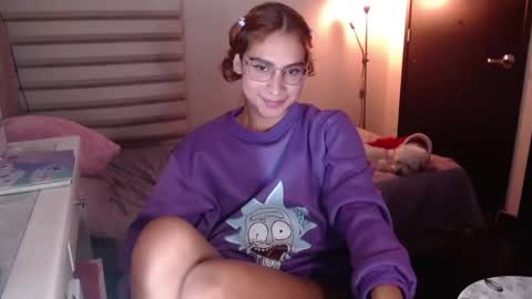 Snapshot of carolayn12 chatting on 12-10-24, 11:51 Carolayn online show from 12-10-24, 11:51