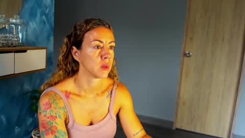 carolina_zaens online show from 05-27-26, 12:35