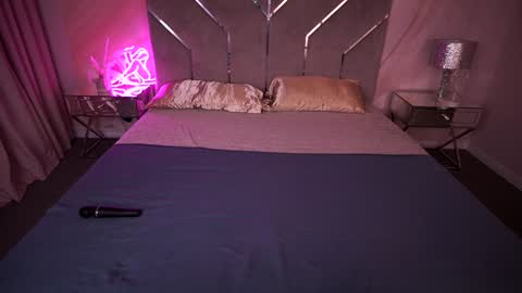 carolinadia online show from 01-22-25, 08:59