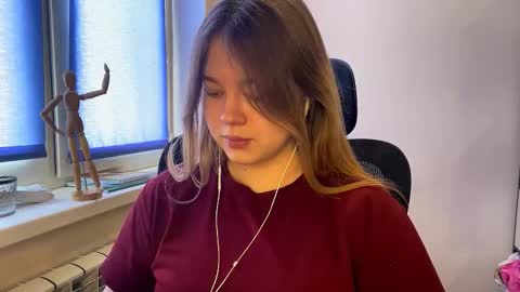 carolindueno online show from 02-23-26, 07:39