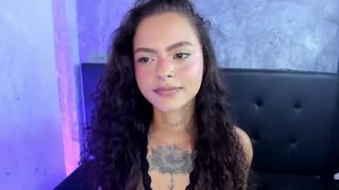 Snapshot of caroline_clark420 chatting on 07-14-26, 05:40 Caroline Clark online show from 07-14-26, 05:40