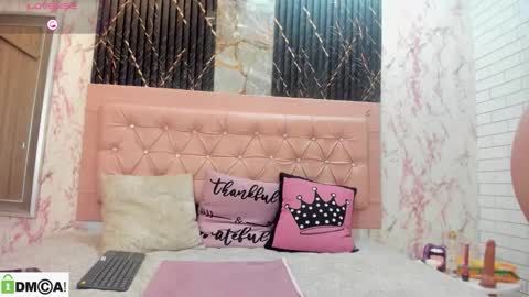 caroline daring online show from 11-20-25, 11:54