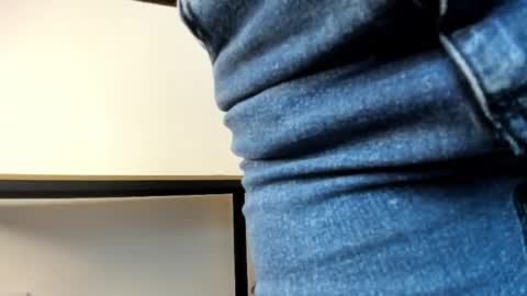  Caroline  online show from 04-13-26, 11:27