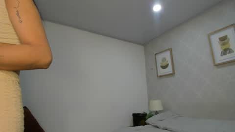 Snapshot of caroline_dh chatting on 07-09-26, 11:36 Caroline online show from 07-09-26, 11:36