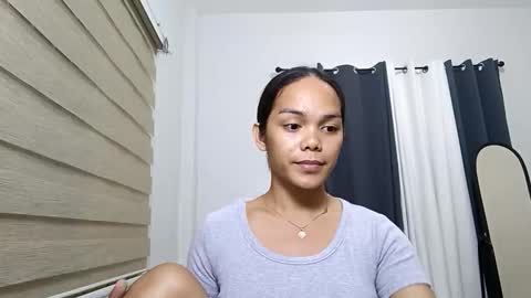 caroline_east online show from 02-23-26, 04:15