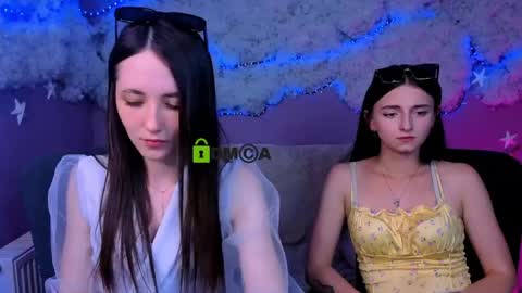 Snapshot of caroline_honeyy chatting on 06-01-26, 07:26 Caroline online show from 06-01-26, 07:26