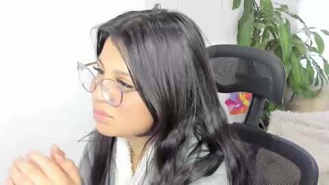 caroline_rodriguez_9 online show from 09-27-25, 04:12