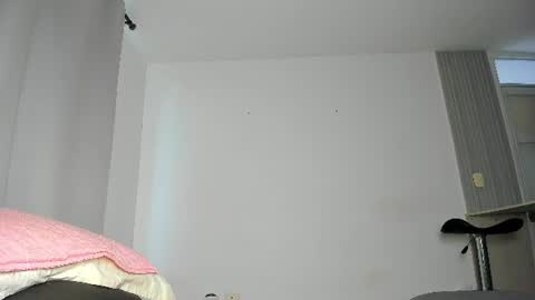 Snapshot of caroline_tovar_ chatting on 06-21-26, 09:28 Caroline Tovar Lovense is active my orgasms in your hands Give me more pleasure and make me cum online show from 06-21-26, 09:28