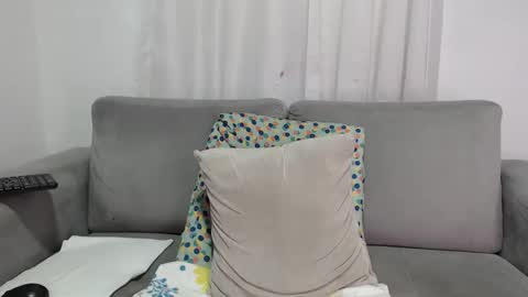 Caroline  online show from 02-12-26, 03:18