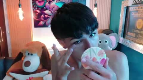 carolinejesh online show from 03-18-26, 12:08