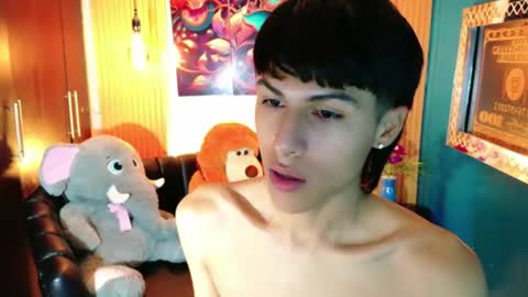 Snapshot of carolinejesh chatting on 05-10-26, 11:59 carolinejesh online show from 05-10-26, 11:59