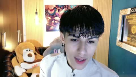 Snapshot of carolinejesh chatting on 05-14-26, 10:44 carolinejesh online show from 05-14-26, 10:44
